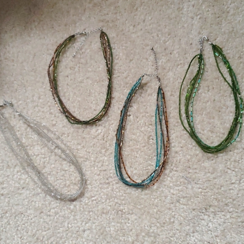 Lot beaded necklaces